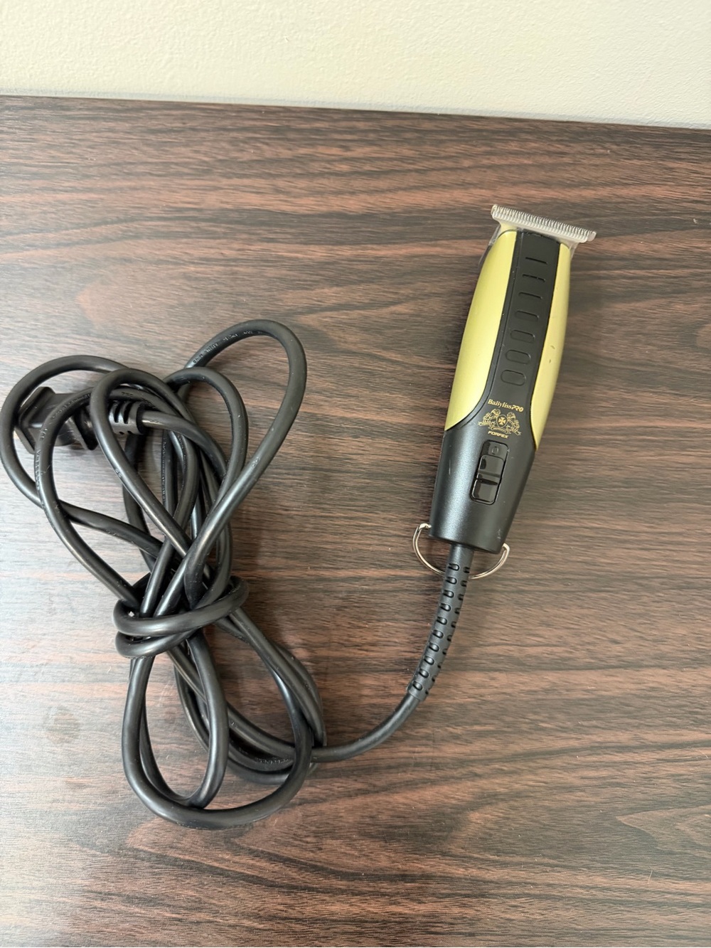 BaBylissPRO LoPROFX FX7065 professional corded trimmer in working condition